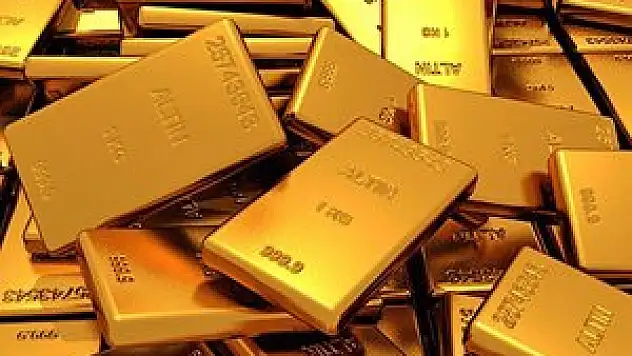 Uçak tuvaletinde külçe altınlar bulundu