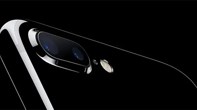 Bu kez de iPhone 7 patladı