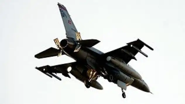 Sınırda hava muhabere devriye görevi