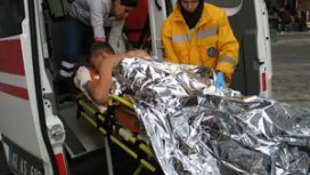 Sobayı tinerle tutuşturmak isteyen 2 işçi yaralandı