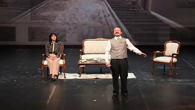 İBB Şehir Tiyatroları'nın yeni oyunu 'Sızı'