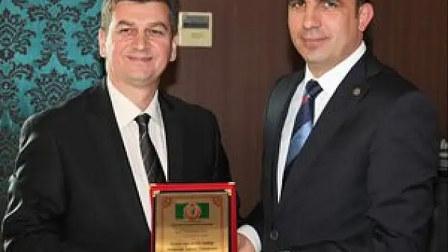 Başkan Altay dişçi ziyaretinde