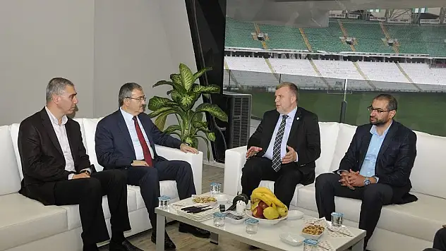 Rektör'den Konyaspor'a iade-i ziyaret