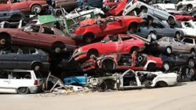 Bakan müjdeyi verdi: Hurda araç getirene...