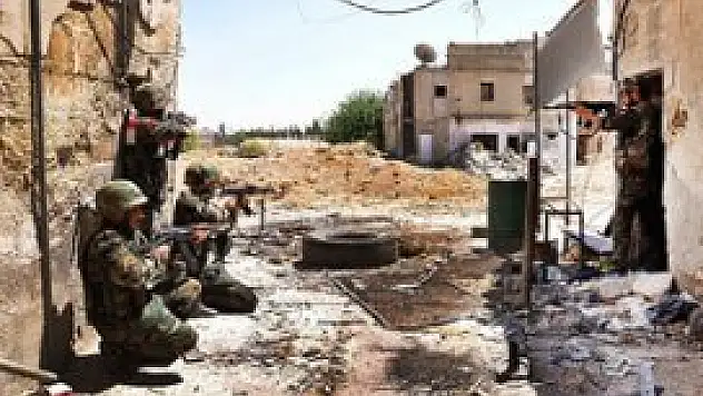 Muhalifler Esed'in en büyük kontrol noktasına saldırdı