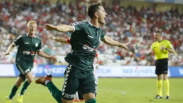 Konyaspor'da Rangelov formasına kavuşuyor