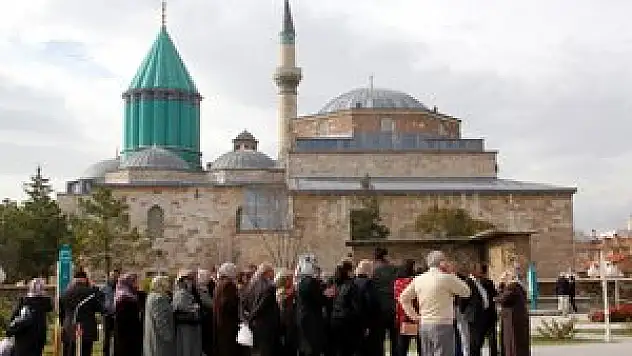 Mevlana'nın öğretileri dünyada ilgi uyandırıyor