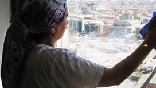Evinde temizlikçi ve bakıcı çalıştıranlar dikkat!