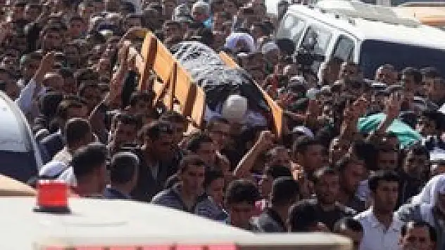 Öldürülen Filistinli gençler için cenaze töreni