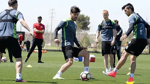 Kupayı bırak, lige bak!