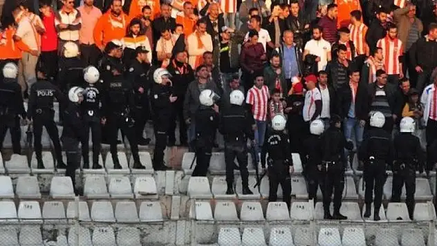 Adanaspor-Konyaspor maçında olay çıkaranların cezası belli oldu