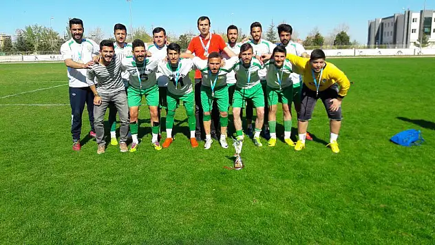 Şampiyon Sosyal Bilimler!