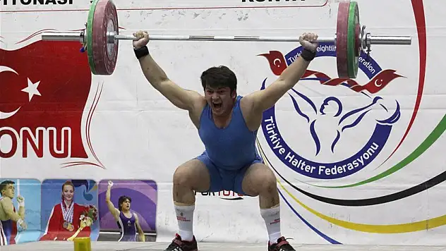 Halterin kalbi Konya'da attı