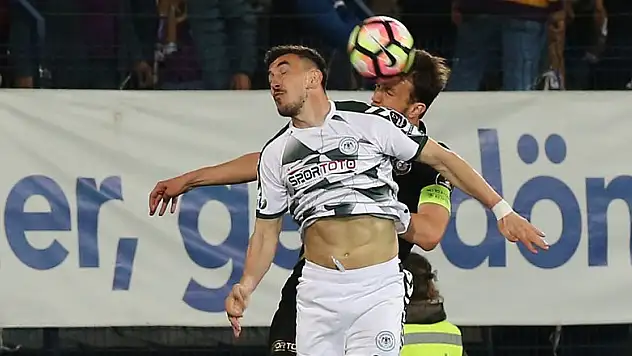 Aykut Kocaman'dan Hora sürprizi