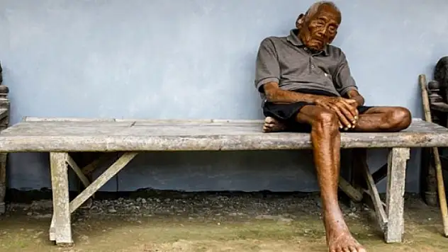 Dünyanın en yaşlı insanı öldü!