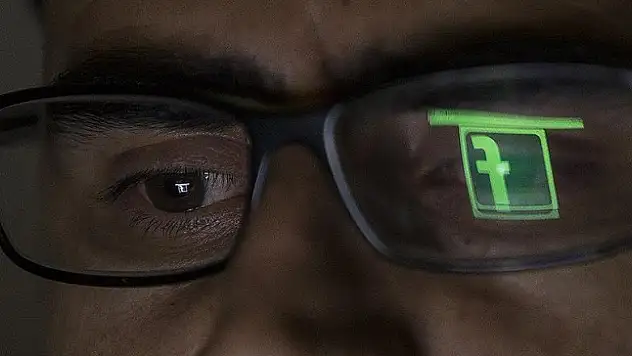 Facebook şiddeti engellemek için 3 bin kişi alıyor