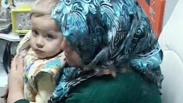 Bir yaşındaki Ömer'in ağlaması ailesini kurtardı