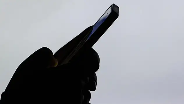 'Akıllı ekranlar bebeklerde geç konuşmaya neden olabilir'