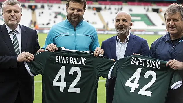 Konyaspor'dan Susic ve Balic'e ödül