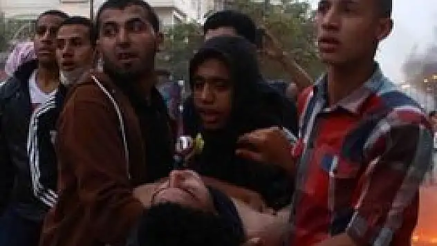 Müslümanlar ve Kıptiler çatıştı: 4 ölü