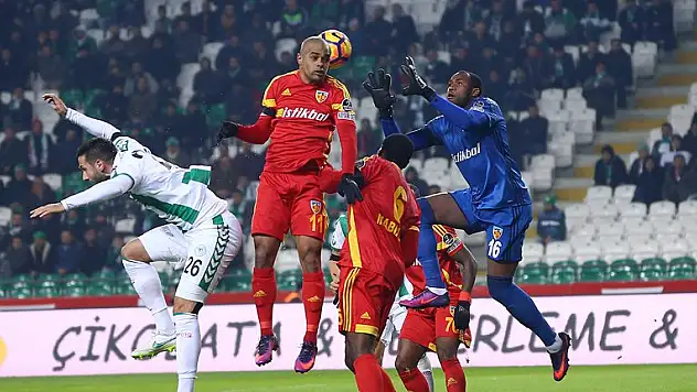 Konyaspor'da savunma alarmı