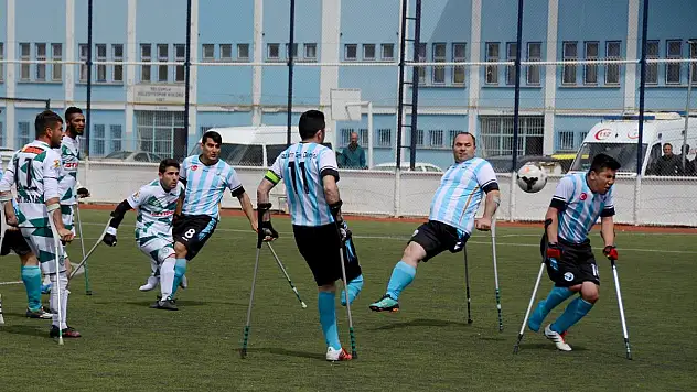 Konya Ampute, dört köşe