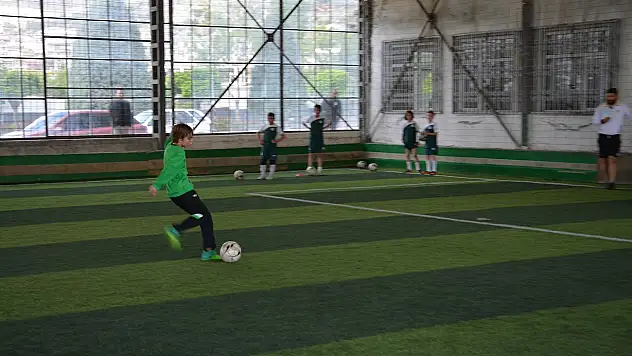 Konyaspor Futbol Okulu'na yoğun ilgi