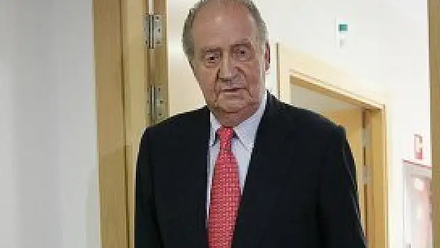 Kraldan gençlere sitem