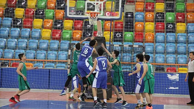 U-14'te Selçuklu yarı finalde