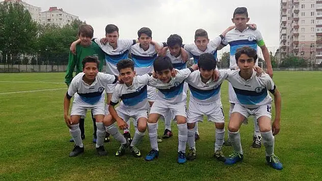 Alkışlar Selçuklu'ya