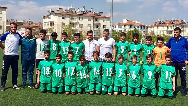 ​​​​​​​Minik Kartallar, namağlup şampiyon!