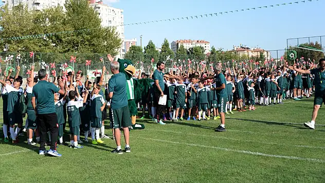 Futbol Okulları'nda Konyasporluluk ruhu aşılanıyor