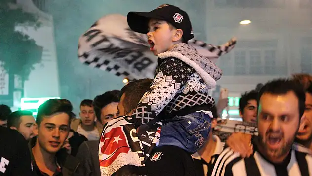 Konya'da Beşiktaş'ın şampiyonluğu kutlandı