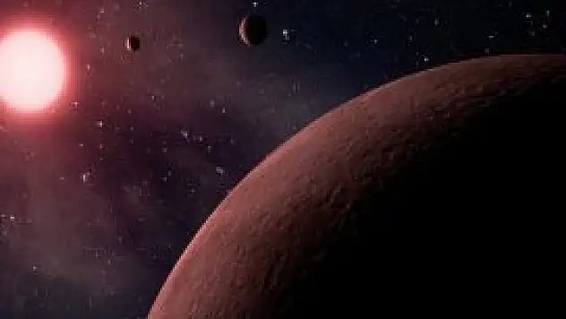 Güneş Sistemi dışında dev gezegen keşfedildi