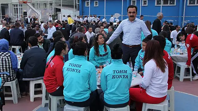 Gençlik spor iftarda buluştu