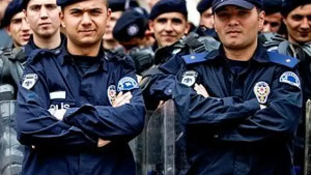 Hırsız yakalayan polise süper teşvik geliyor!