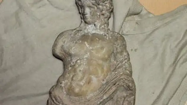 Konya'da tarihi heykel ele geçirildi!
