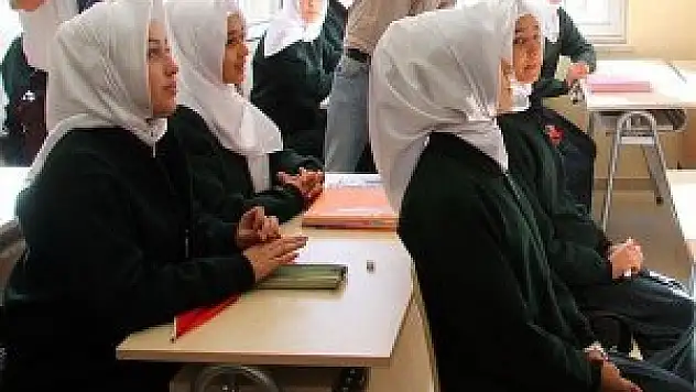 İmam hatip lisesi öğrencilerine yeni dersler geliyor