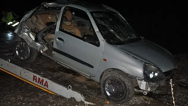 Otomobil Dereye Uçtu, Çok Sayıda Ölü Var