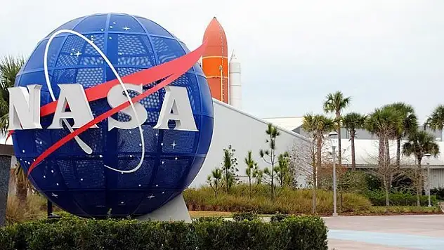 NASA'ya 12 yeni astronot seçildi