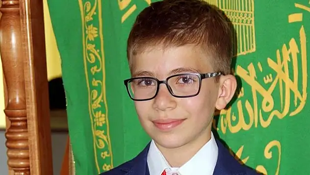 Beşinci sınıf öğrencisi 5 ayda hafız oldu