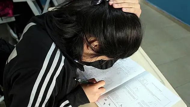Sınav kaygısı ruh sağlığını olumsuz etkiliyor