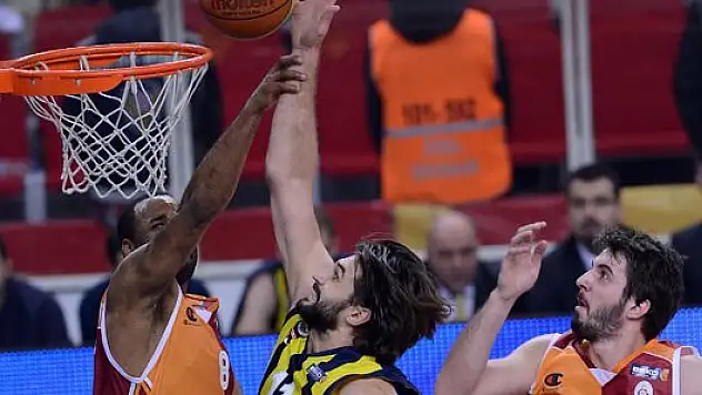 Dev derbi Aslan'ın!