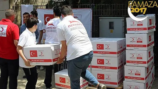 Kızılay'dan Makedonya'da ramazan yardımı