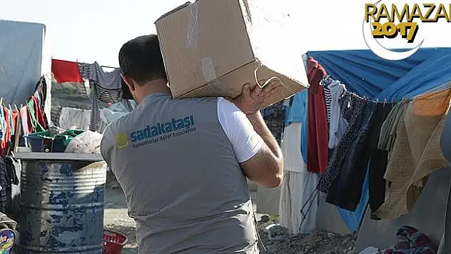 Suriyelilere ramazan yardımları sürüyor