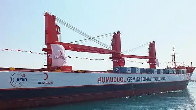 'Sebat' yardım gemisi Somali'ye ulaştı