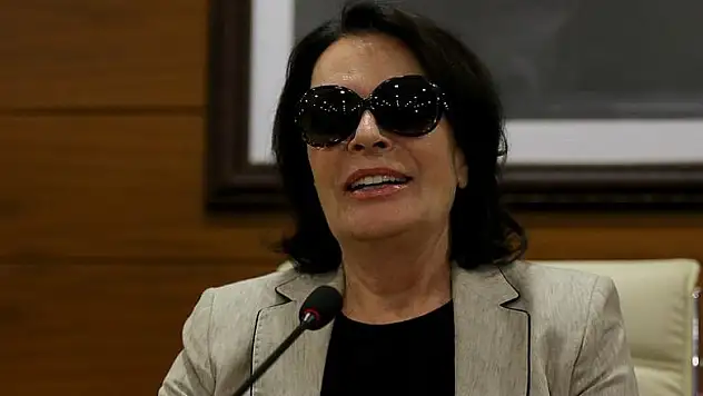 Hülya Koçyiğit yurda döndü