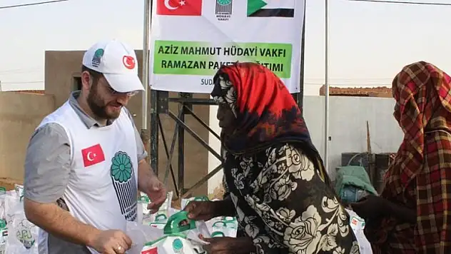 Hüdayi Vakfı ramazanda Sudanlıları yalnız bırakmadı