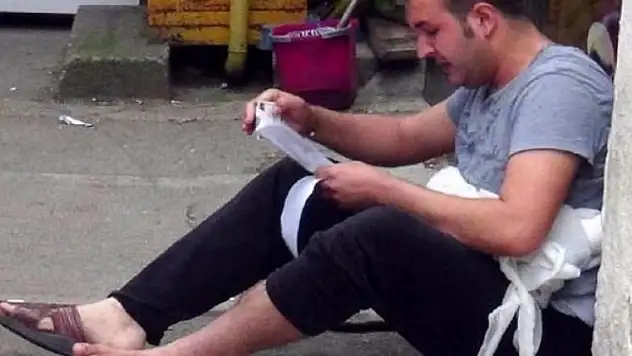 Ayağındaki alçıyı bile söktü ama yine de giremedi!