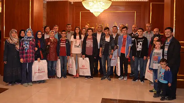 Ilgın'da başarılı öğrenciler iftarda bir araya geldi